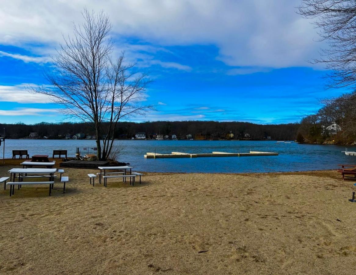 Sunset Cove Villa East Hampton Exteriör bild